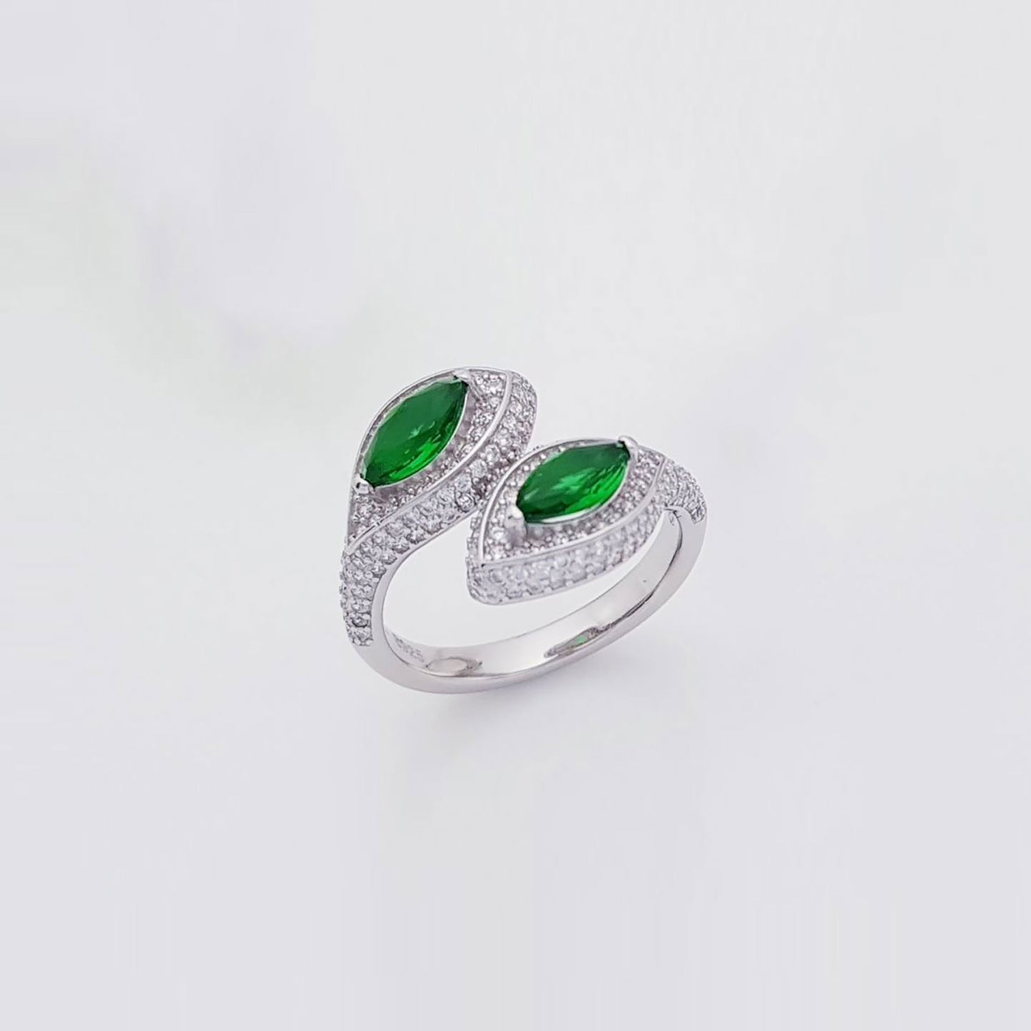 Oval Stony Cluster Silver Ring